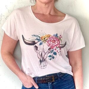 Floral Steel Skull Graphic Short Sleeve T-Shirt with Rhinestone Accents